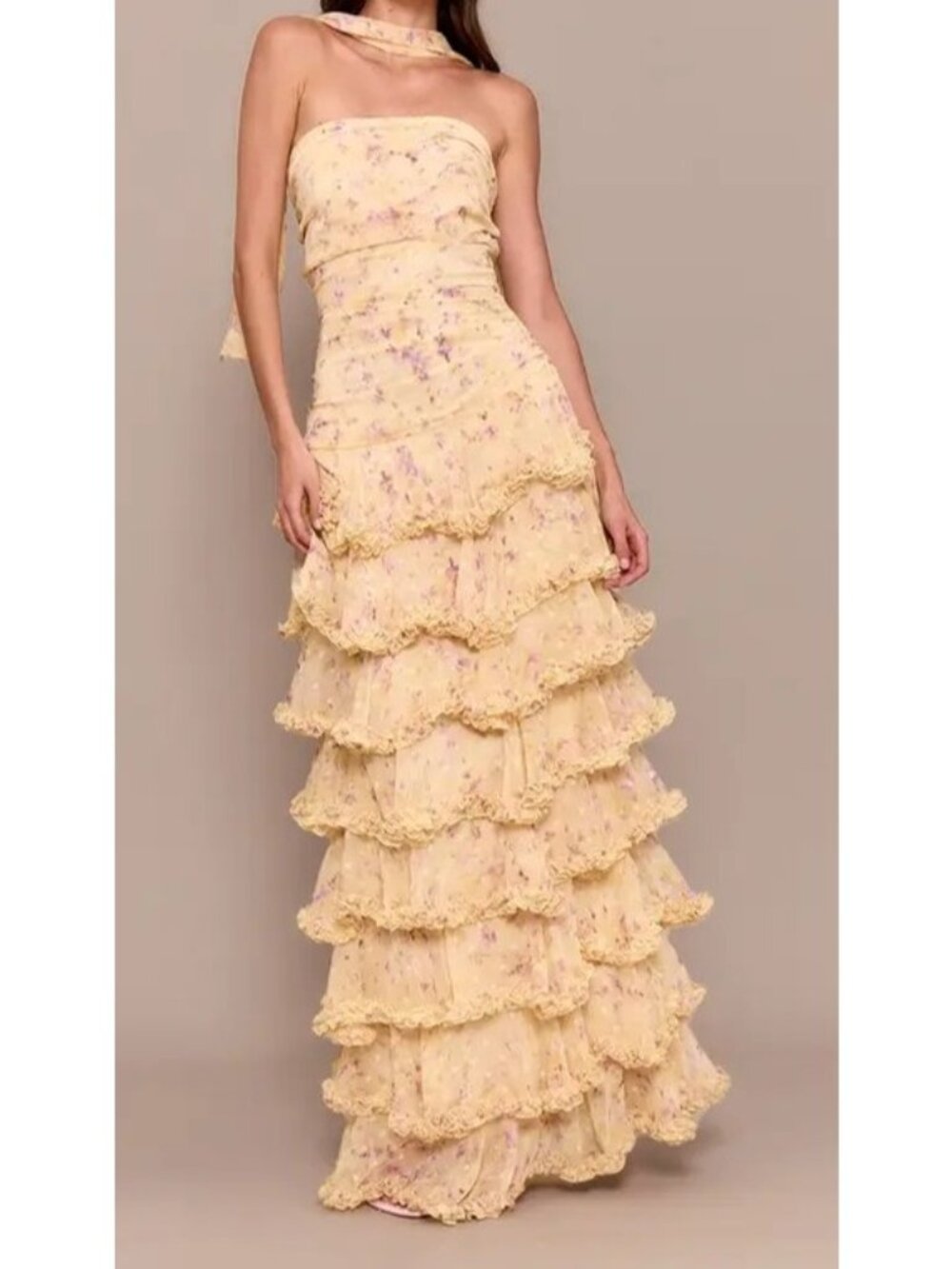 PrettyLittleThing Pastel Yellow Chiffon Floral Print Tiered Frill Maxi Dress 12 - Picture 4 of 10